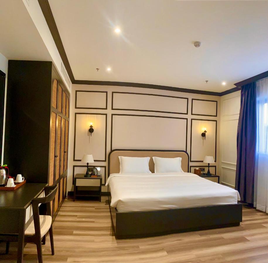 Khach San Robin Gia Nghia Hotel Екстериор снимка