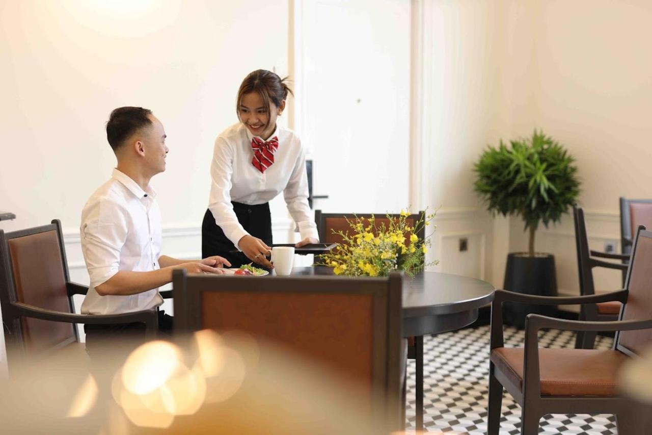 Khach San Robin Gia Nghia Hotel Екстериор снимка