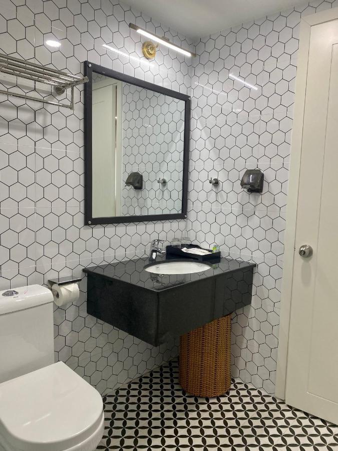 Khach San Robin Gia Nghia Hotel Екстериор снимка
