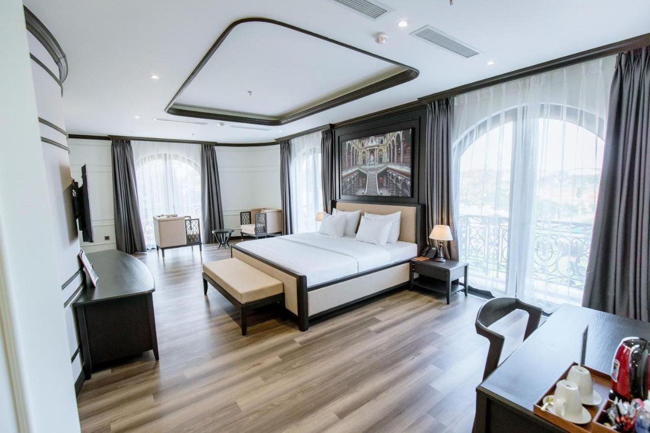 Khach San Robin Gia Nghia Hotel Екстериор снимка