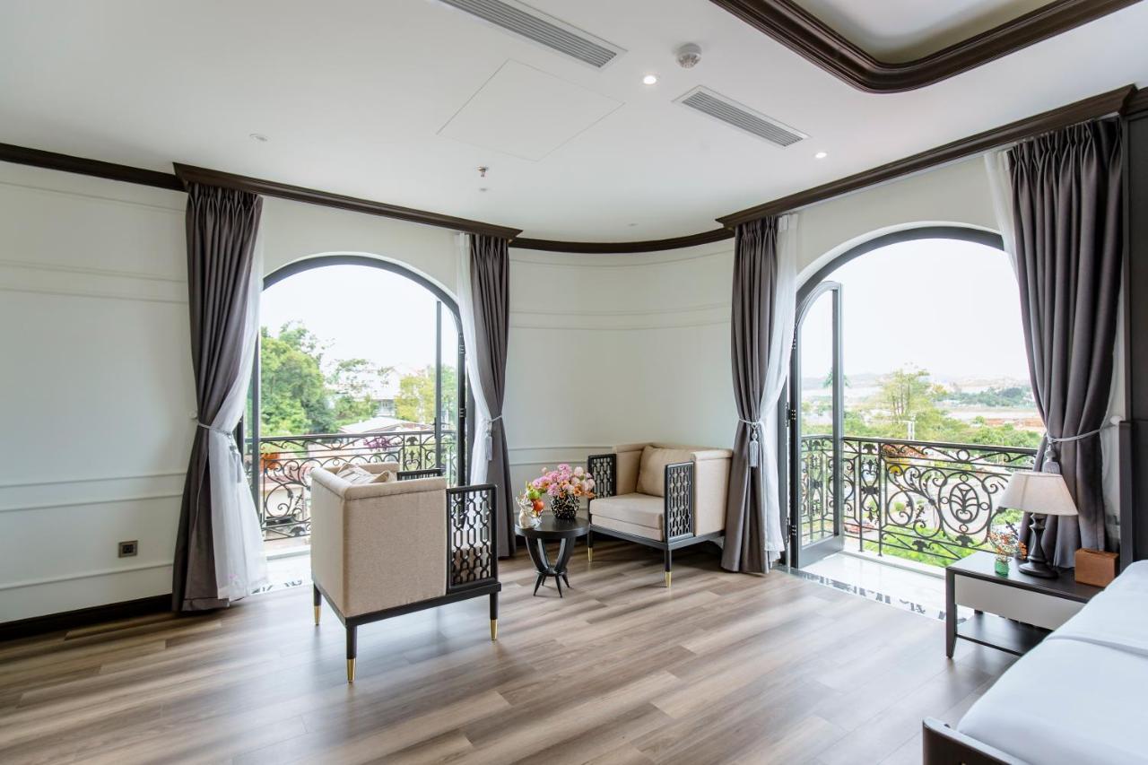 Khach San Robin Gia Nghia Hotel Екстериор снимка